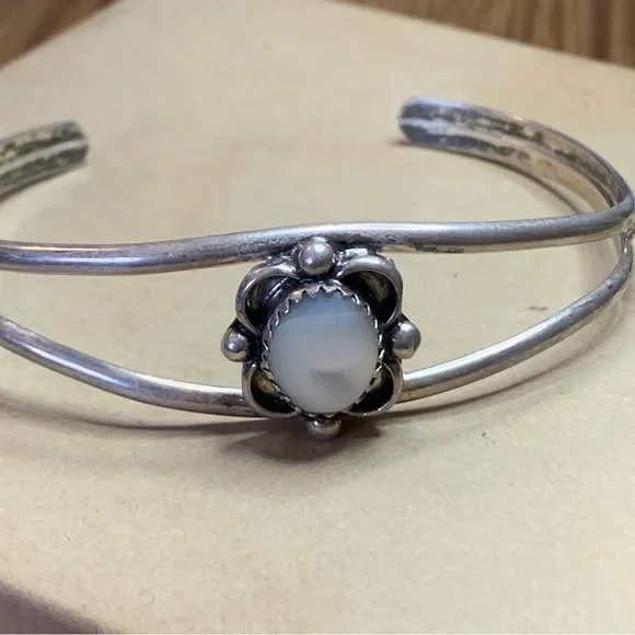 Sterling Silver Bracelet with White Stone - Picture 3 of 6